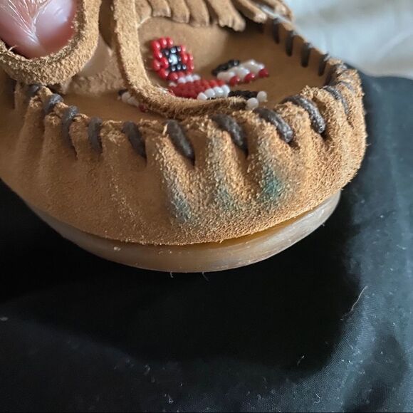 Minnetonka WOMENS Thunderbird II Beaded Suede - Picture 10 of 10